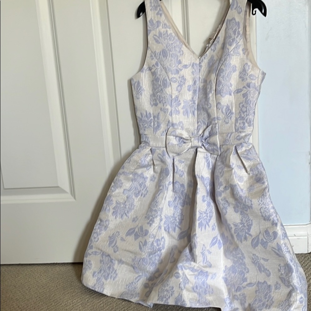 Brand new Beautiful floral dress by Divided